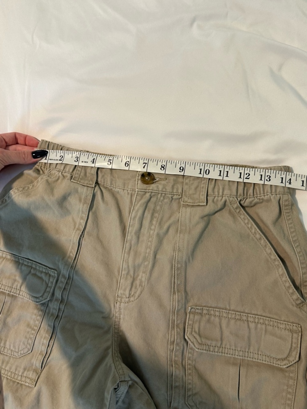 Women's Khaki Cargo Shorts - Picture 4 of 6